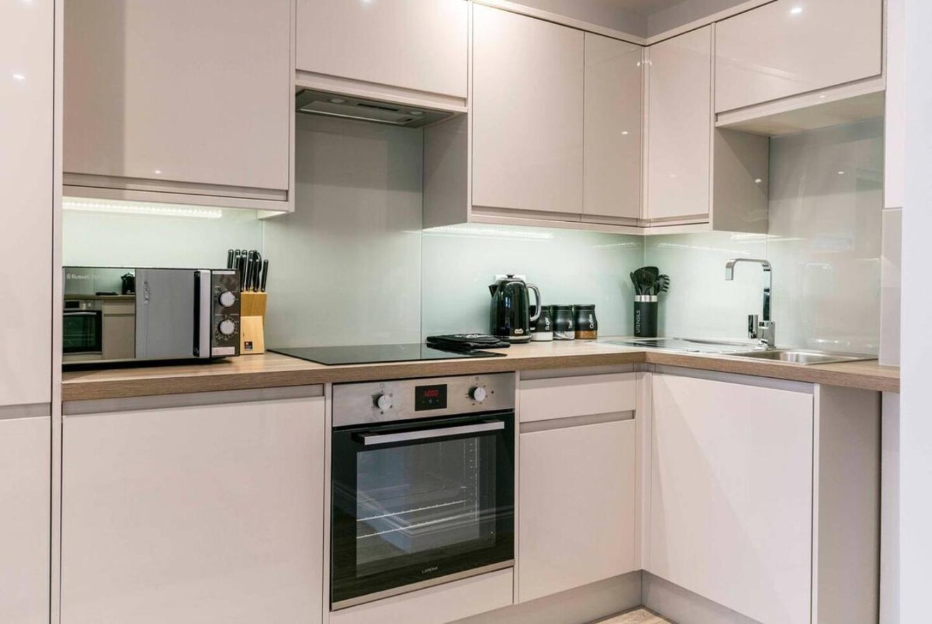 Modern & Prime Location - Cb1 Just Off Mill Rd - Homehost